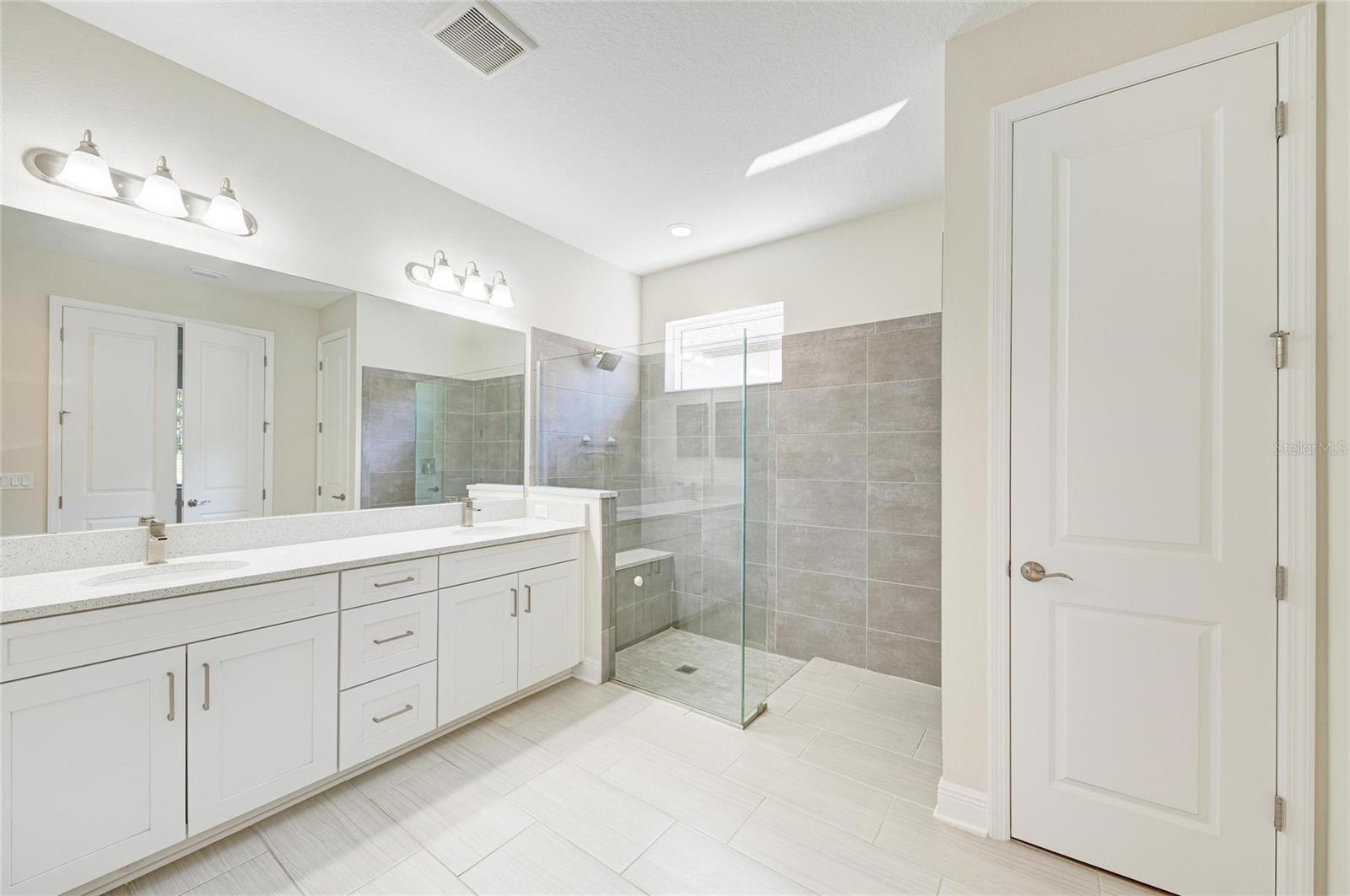 Image 28 of 57 For 1008 Fernleaf Run