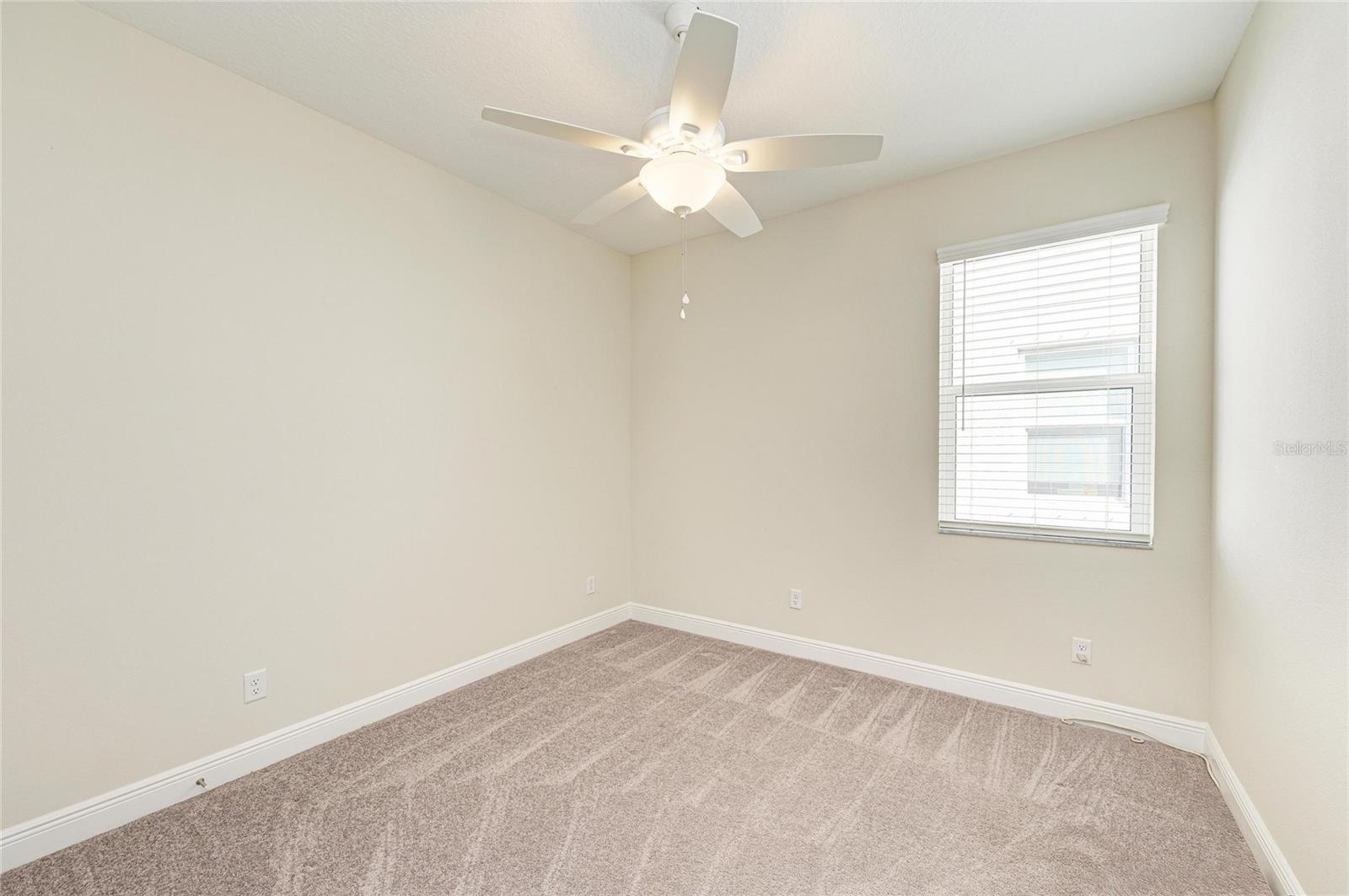 Image 32 of 57 For 1008 Fernleaf Run