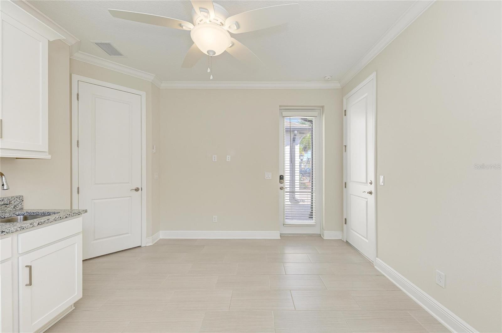 Image 44 of 57 For 1008 Fernleaf Run