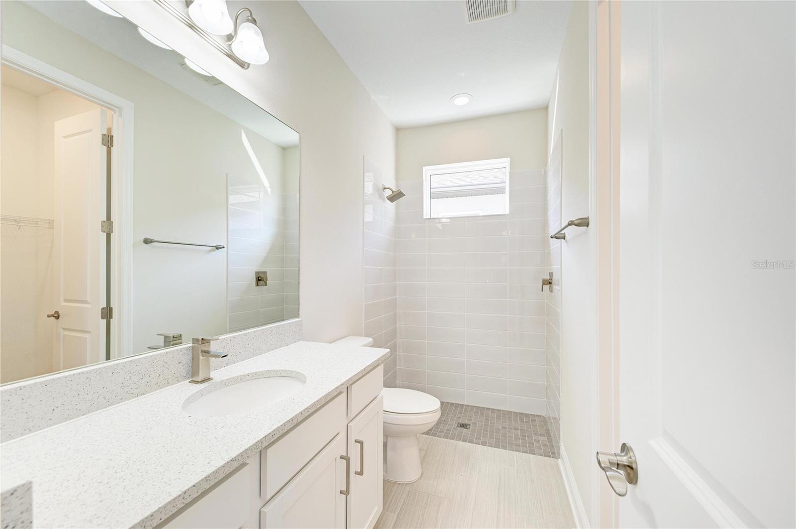 Image 49 of 57 For 1008 Fernleaf Run