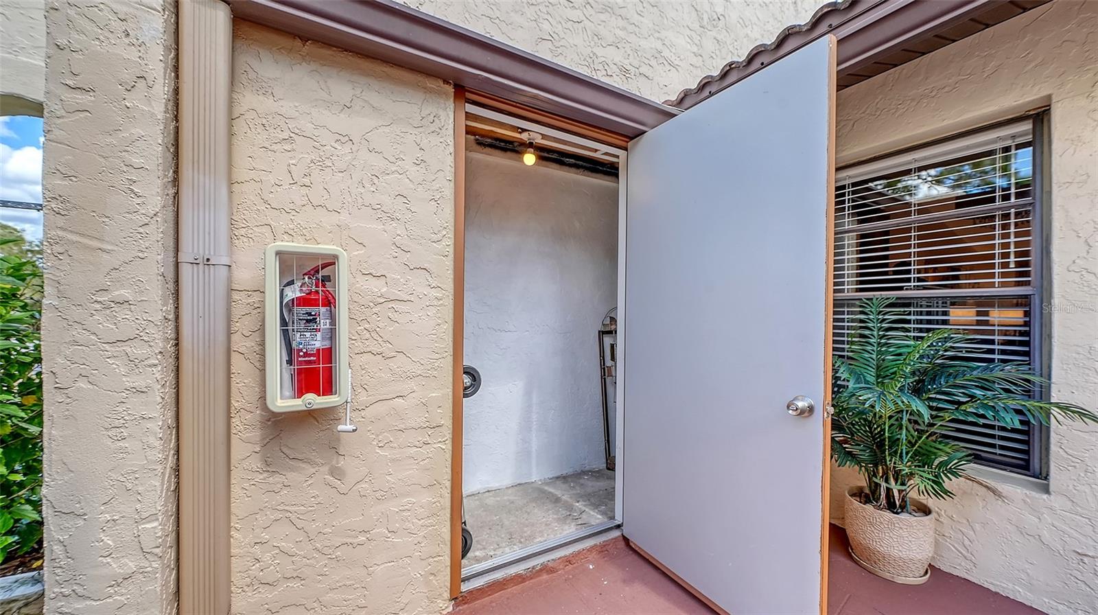 Image 19 of 38 For 4750 Marsh Field Road 1