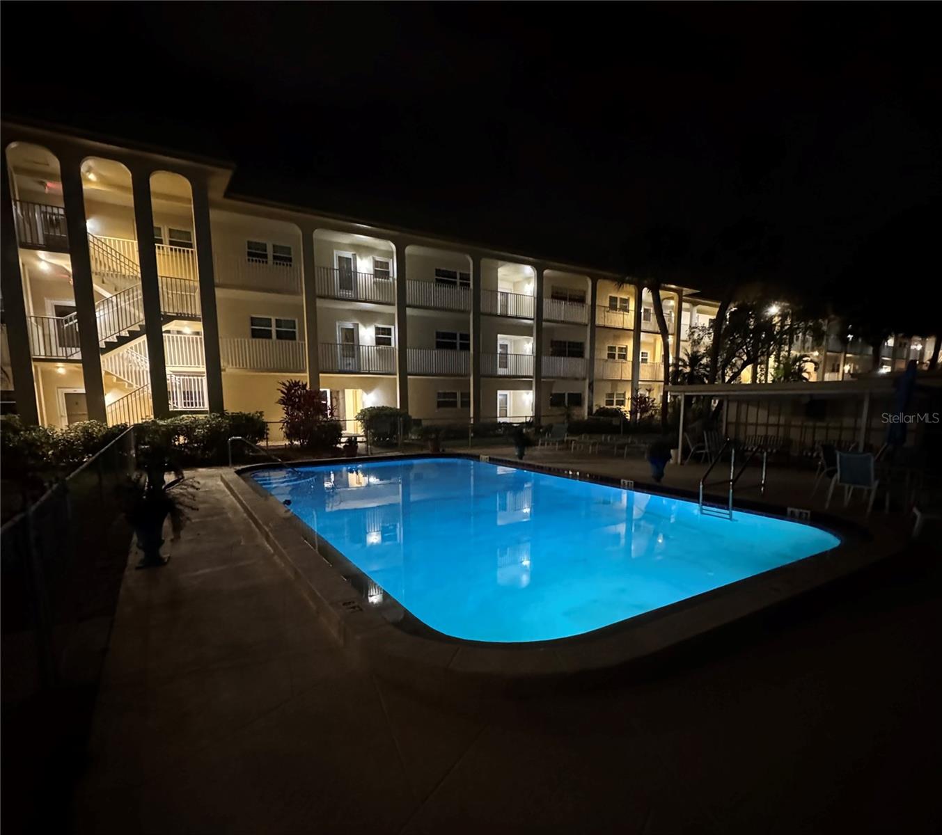 Details for 3850 13th Avenue N 212, ST PETERSBURG, FL 33713