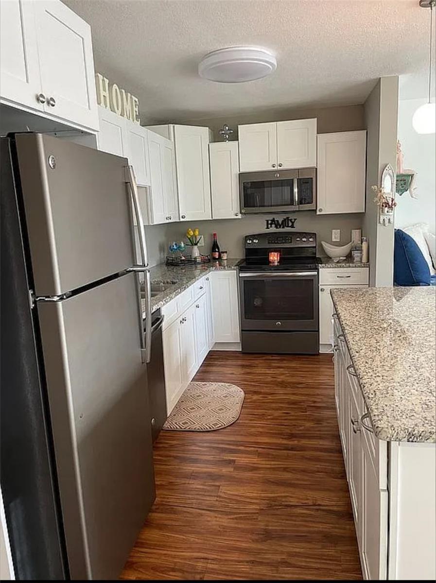 Image 5 of 28 For 3850 13th Avenue N 212