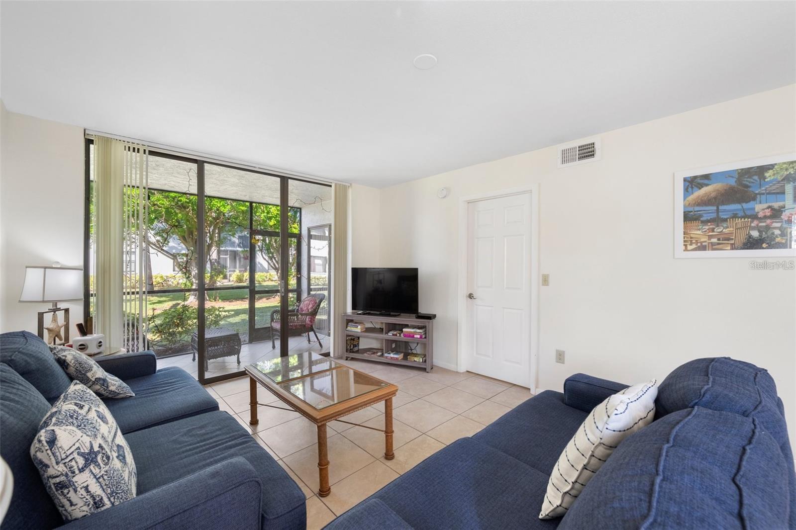 Image 23 of 49 For 4450 47th Avenue W 101