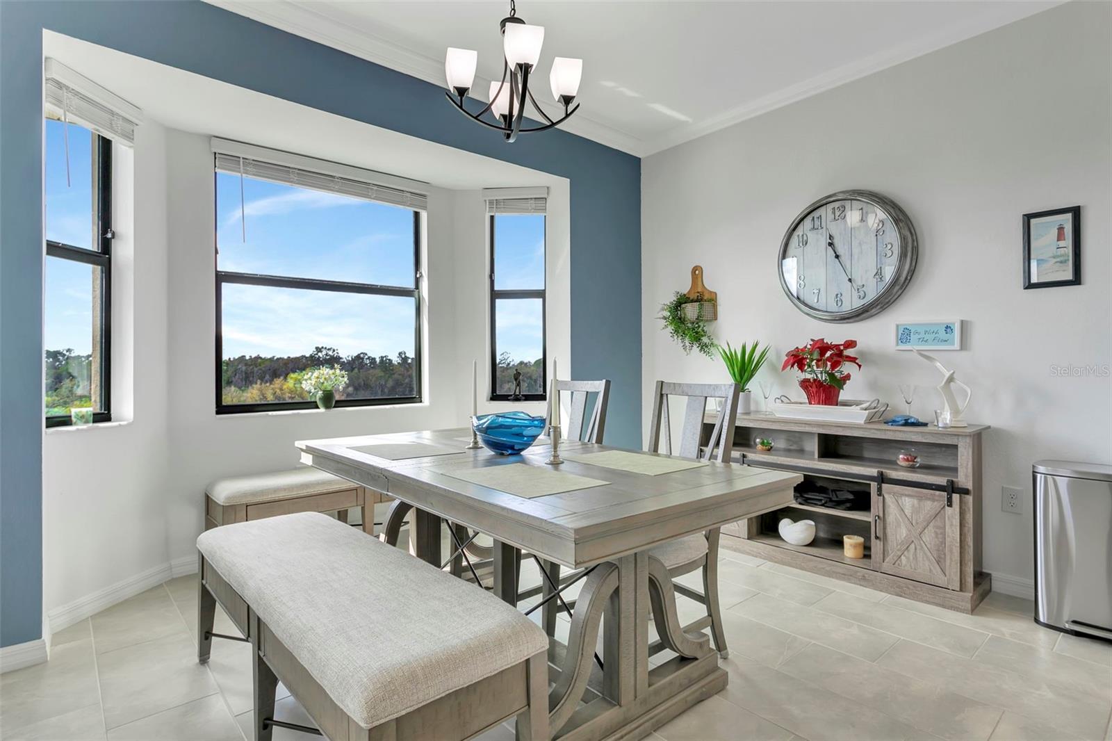 Image 12 of 48 For 18028 Gawthrop Drive 402