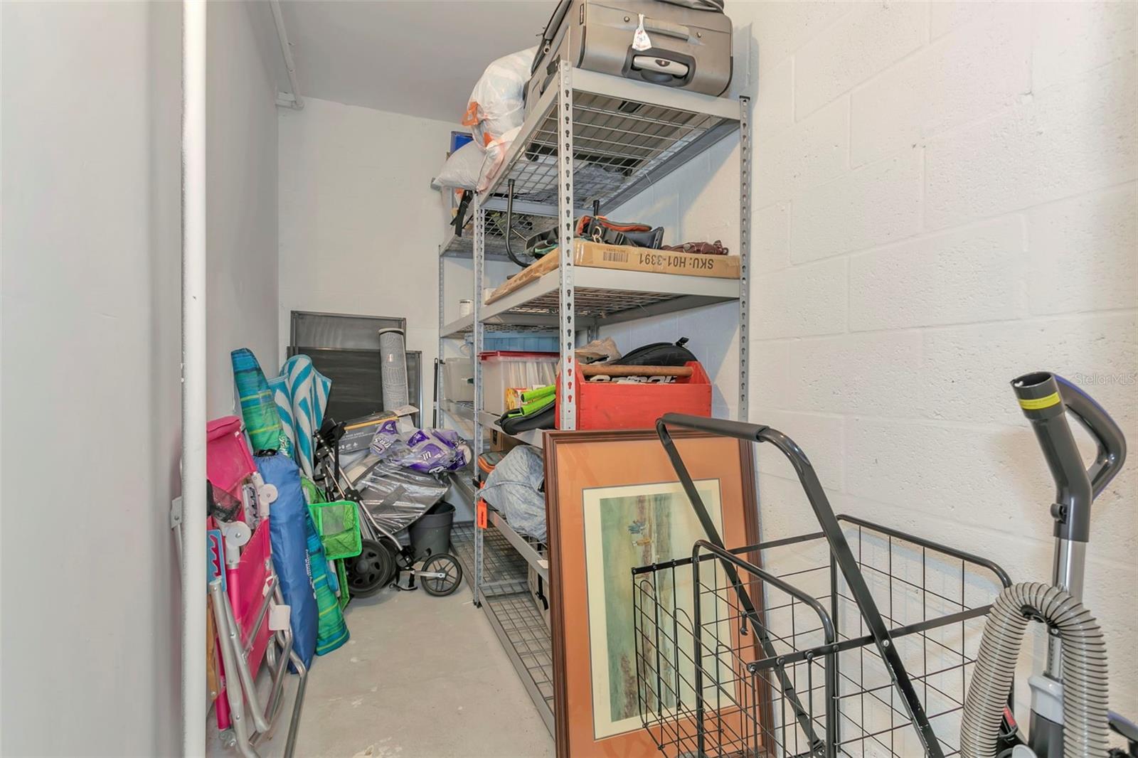 Image 26 of 48 For 18028 Gawthrop Drive 402