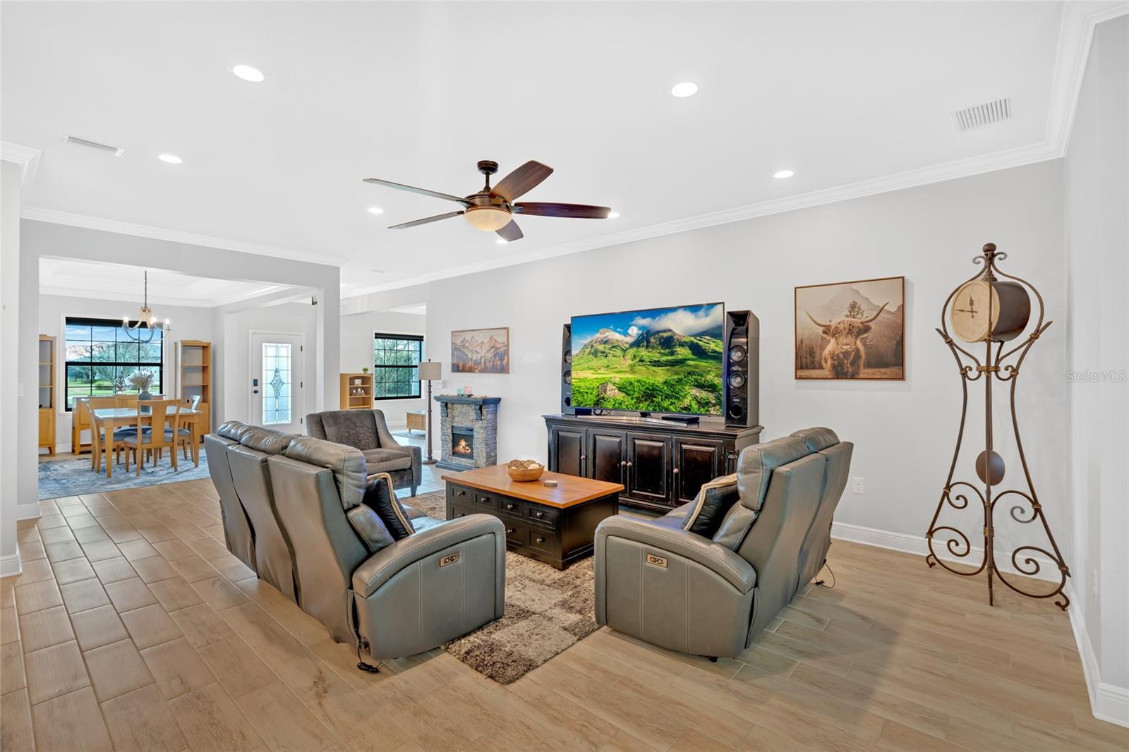 Image 19 of 82 For 2607 162nd Place E