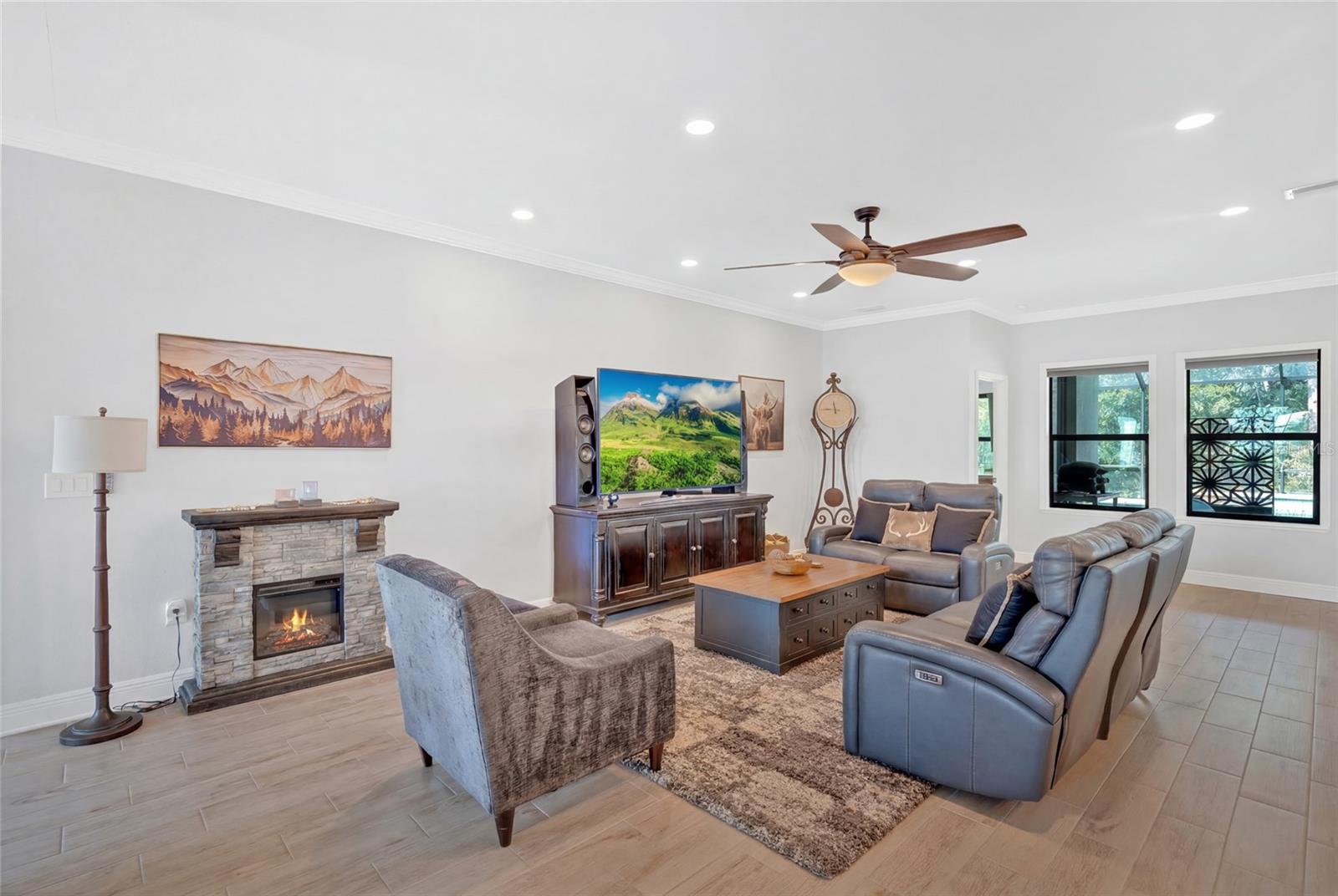 Image 22 of 82 For 2607 162nd Place E