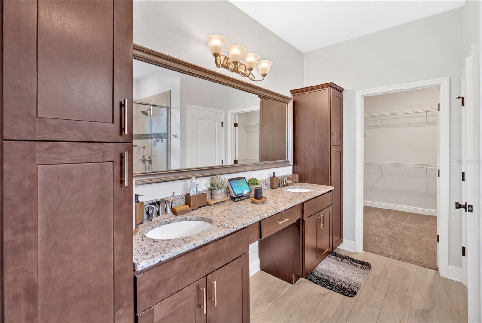 Image 27 of 82 For 2607 162nd Place E