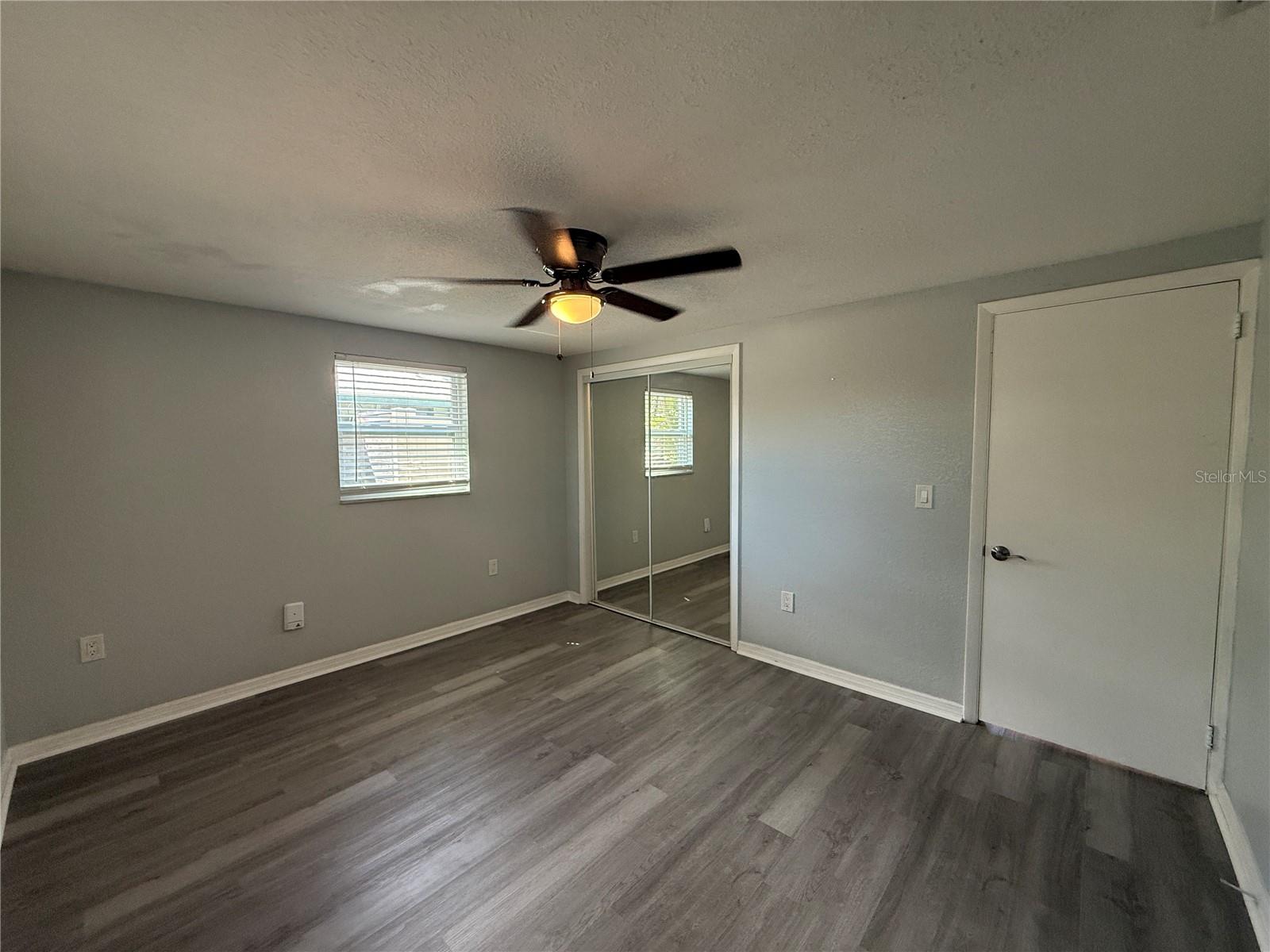 Image 8 of 13 For 350 Elmstreet Court A