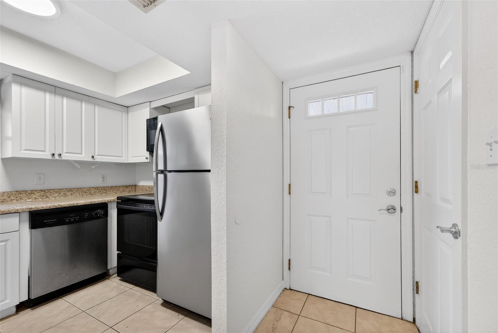 Image 16 of 51 For 930 La Costa Circle 2