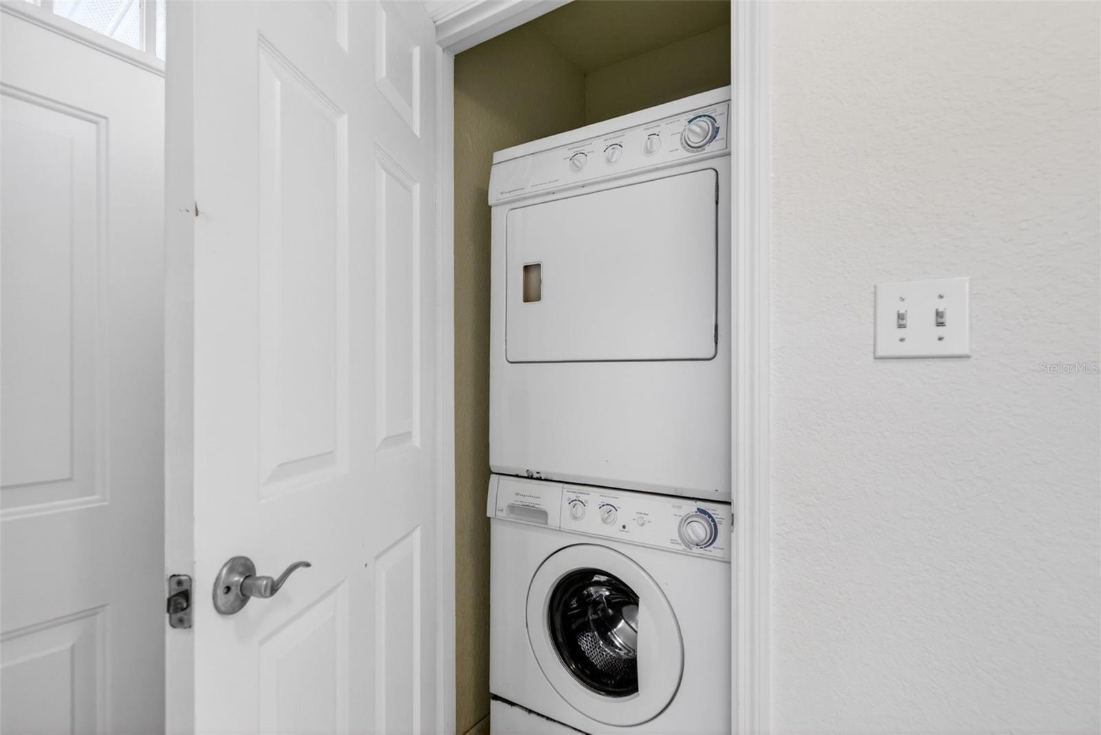 Image 17 of 51 For 930 La Costa Circle 2