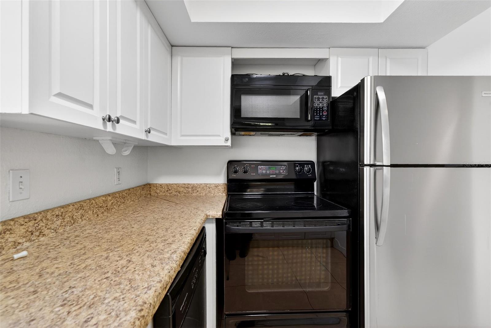 Image 20 of 51 For 930 La Costa Circle 2