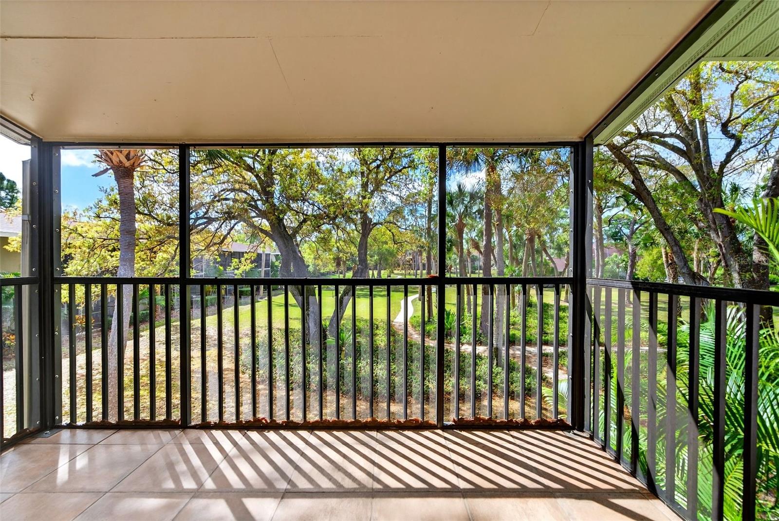 Image 27 of 51 For 930 La Costa Circle 2