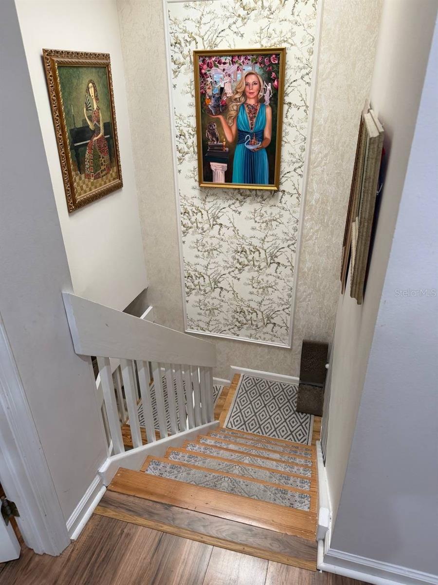 Image 12 of 34 For 6075 Glendale Drive