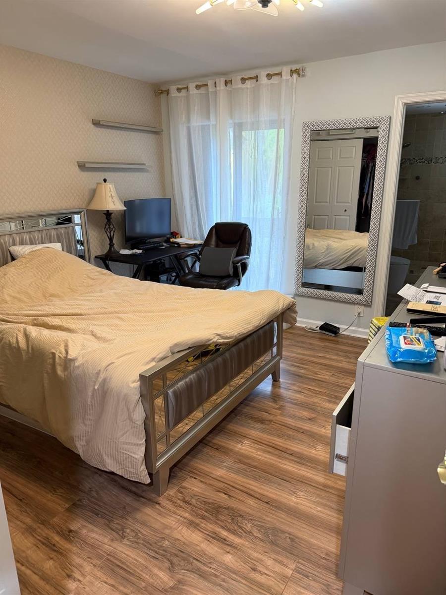 Image 19 of 34 For 6075 Glendale Drive