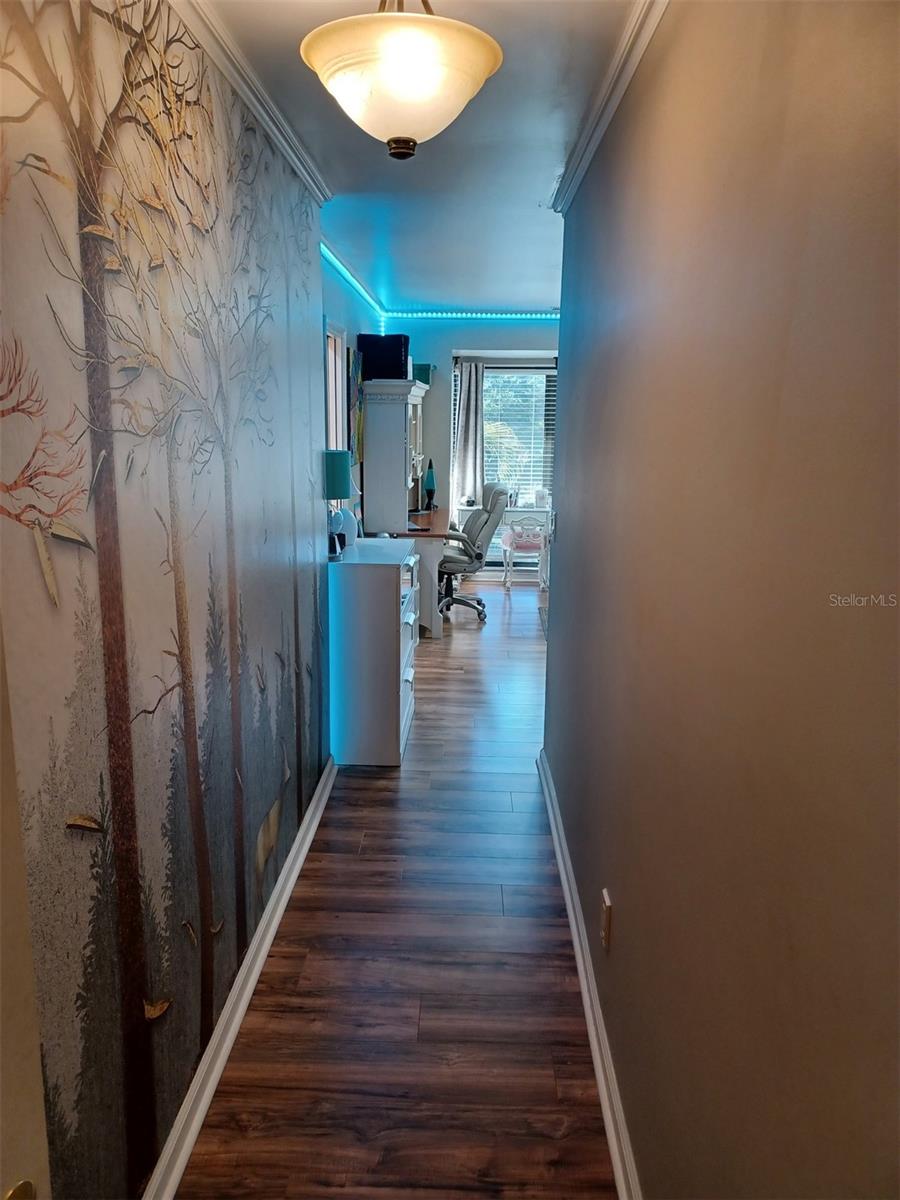 Image 26 of 34 For 6075 Glendale Drive