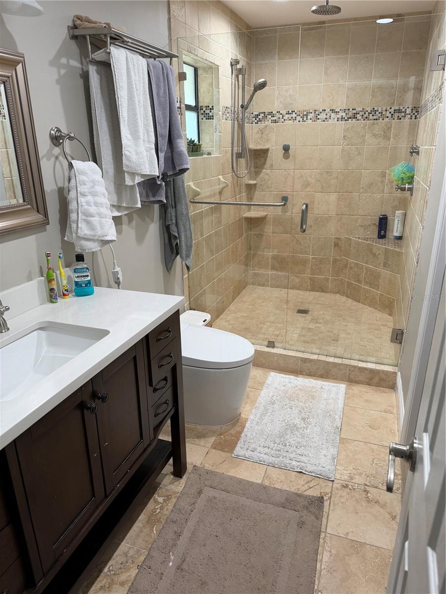 Image 27 of 34 For 6075 Glendale Drive