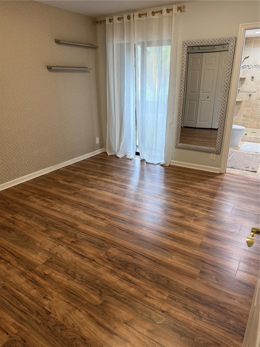 Image 29 of 34 For 6075 Glendale Drive