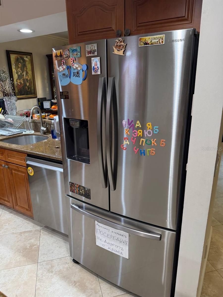 Image 7 of 34 For 6075 Glendale Drive