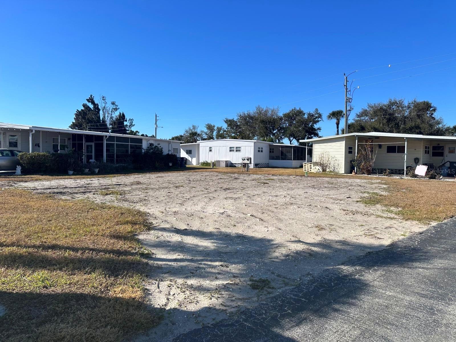 Image 2 of 4 For 5302 Chateau Lane