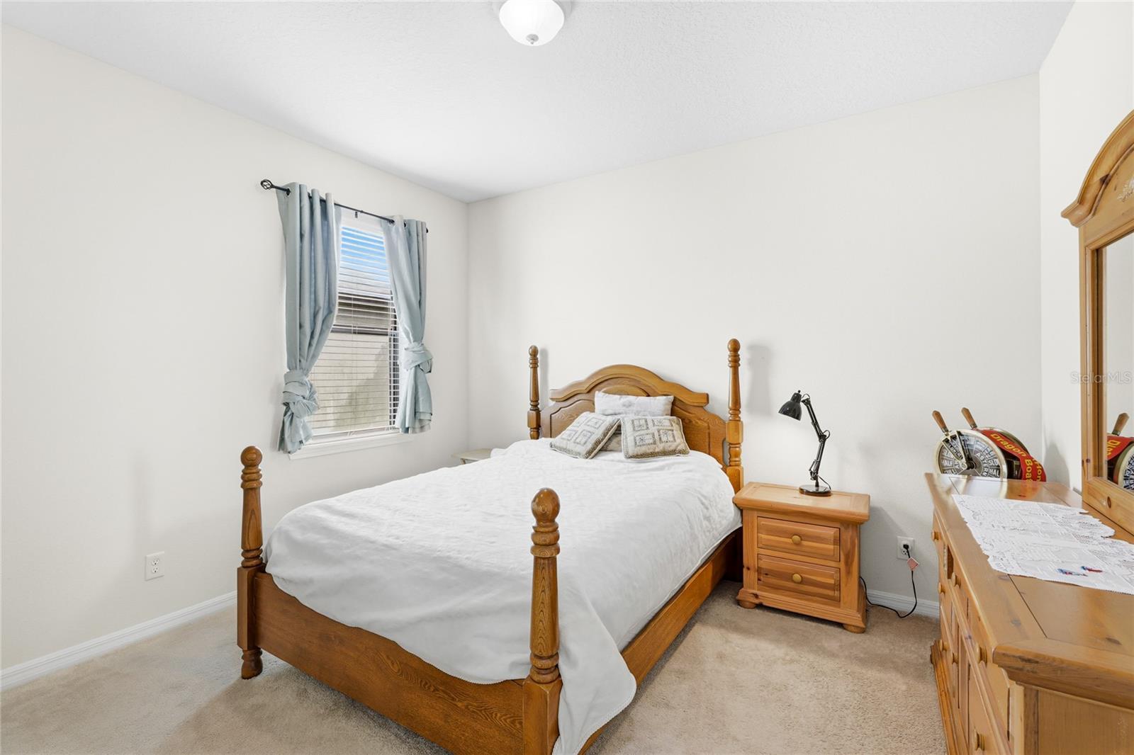 Image 16 of 52 For 5539 107th Terrace E