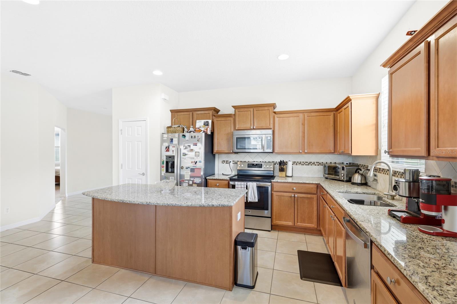 Image 7 of 52 For 5539 107th Terrace E