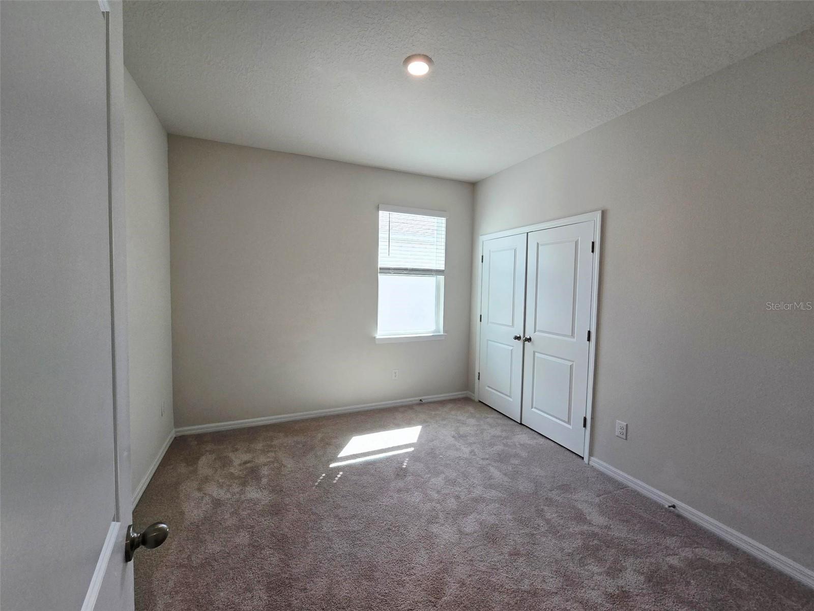 Image 11 of 25 For 611 160th Street E