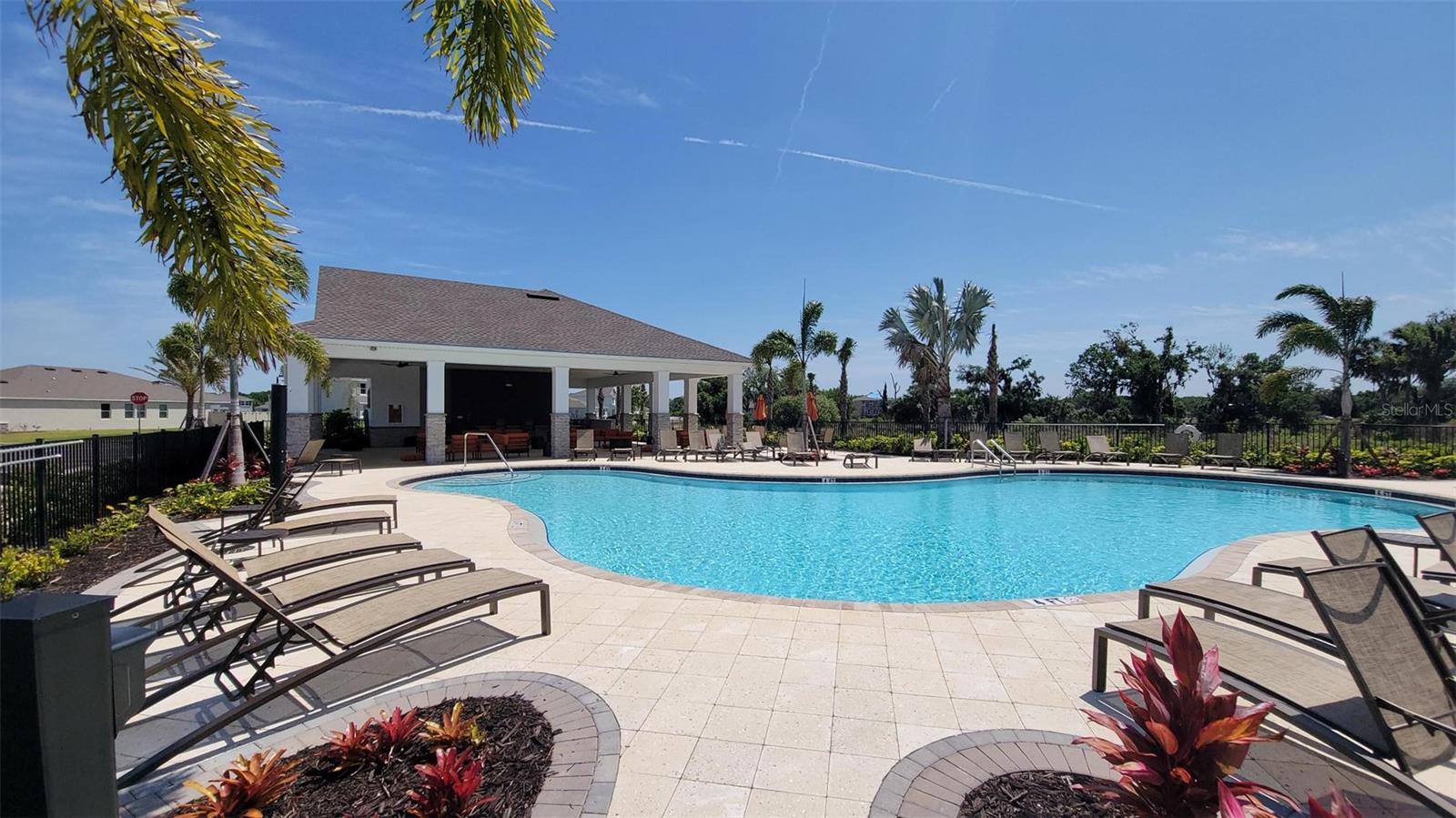 Image 23 of 25 For 611 160th Street E