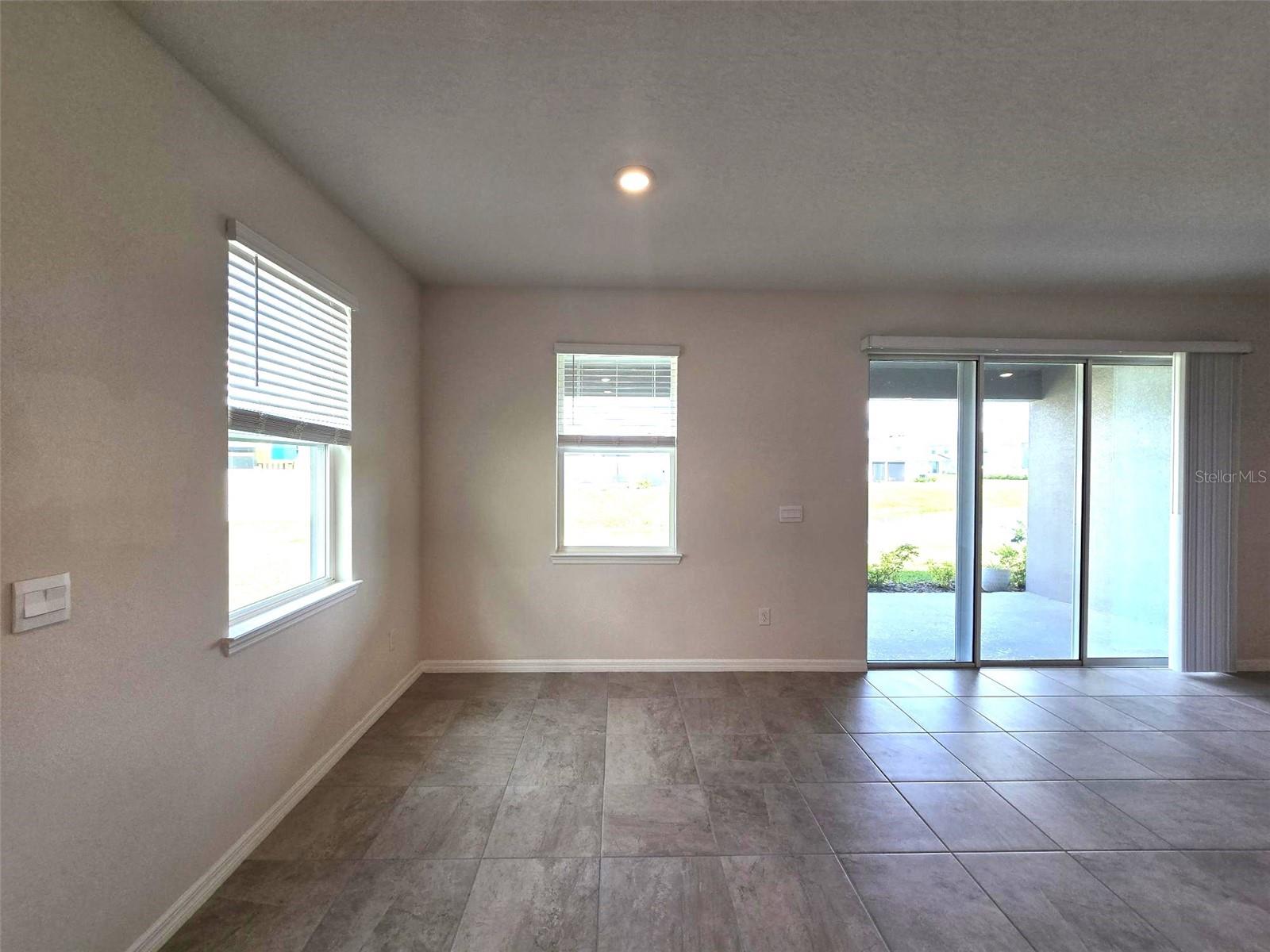 Image 3 of 25 For 611 160th Street E