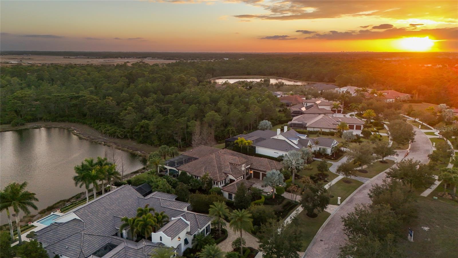 Image 73 of 90 For 19438 Beacon Park Place