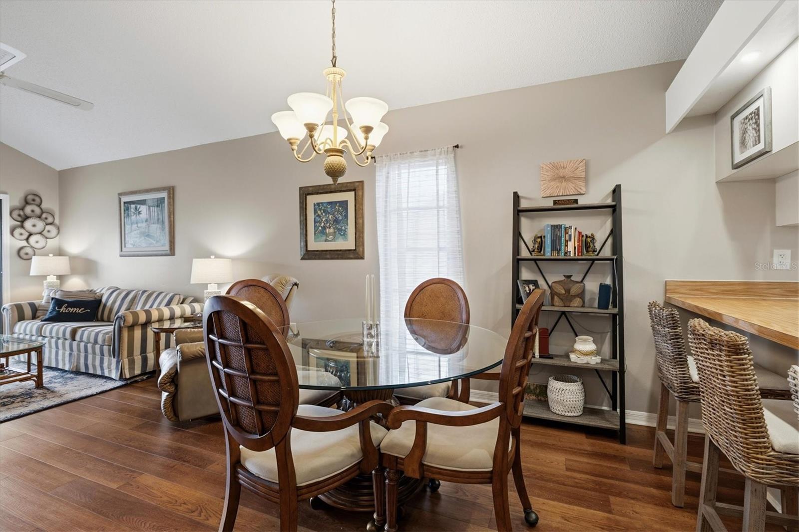 Image 10 of 90 For 918 Capri Isles Boulevard 205