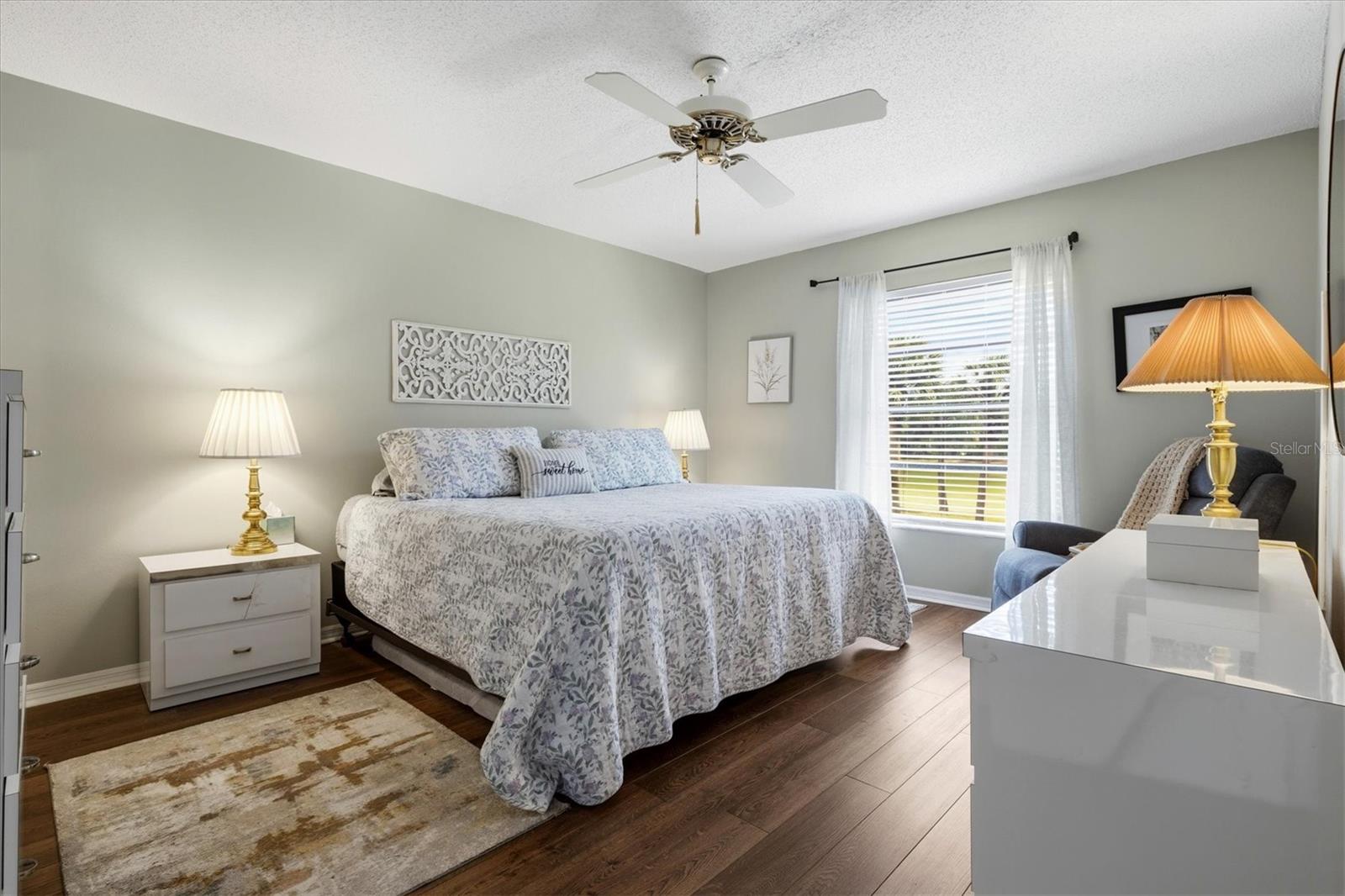 Image 16 of 90 For 918 Capri Isles Boulevard 205