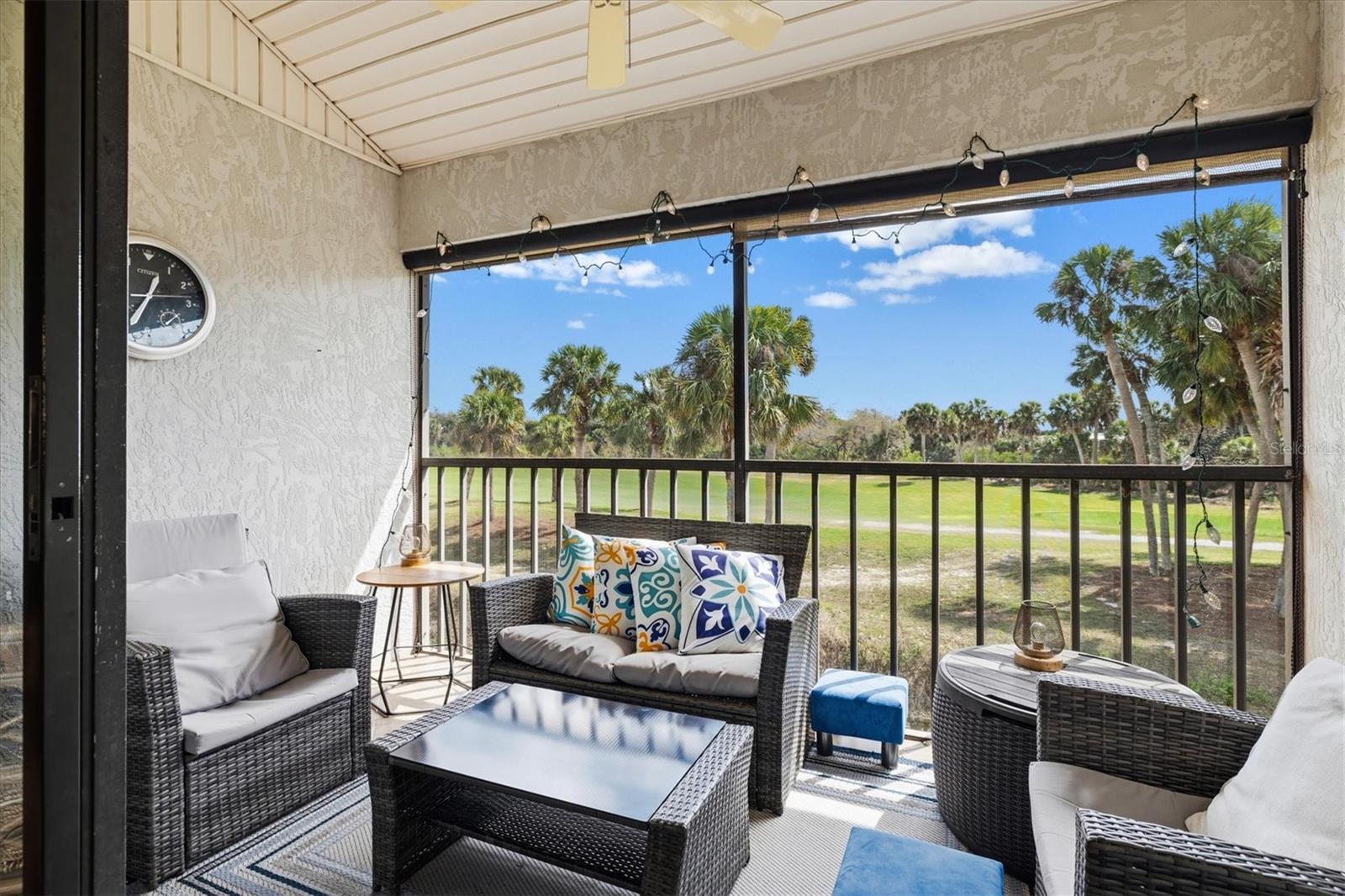 Image 23 of 90 For 918 Capri Isles Boulevard 205