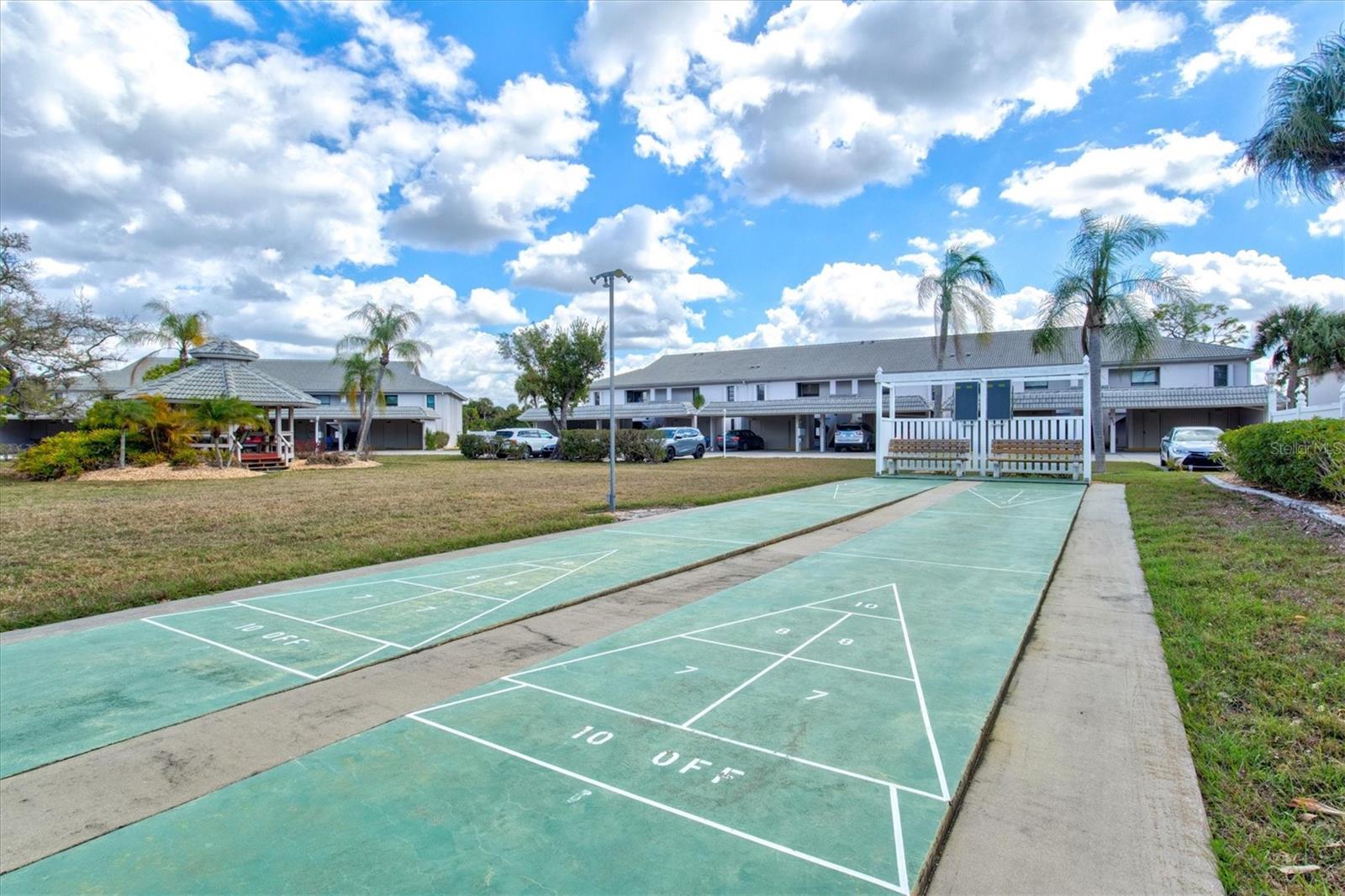 Image 30 of 90 For 918 Capri Isles Boulevard 205