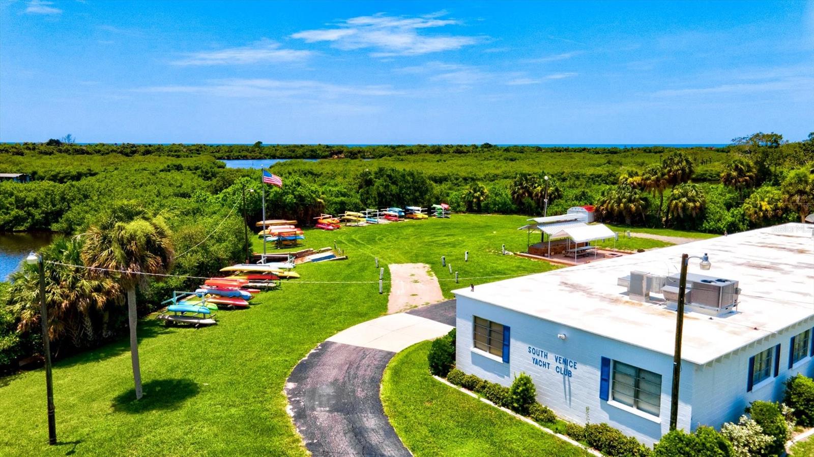 Image 67 of 90 For 918 Capri Isles Boulevard 205