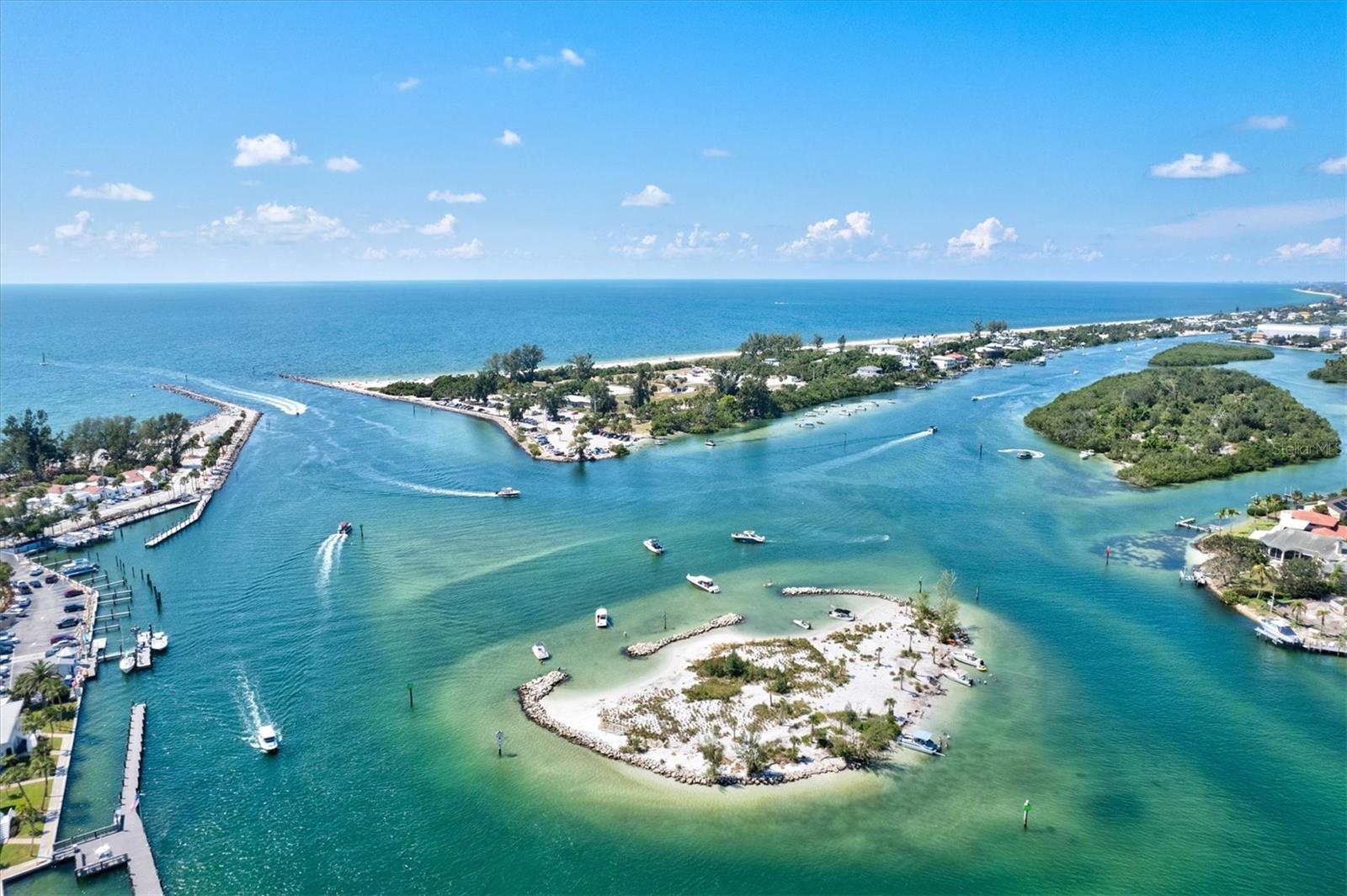 Image 78 of 90 For 918 Capri Isles Boulevard 205