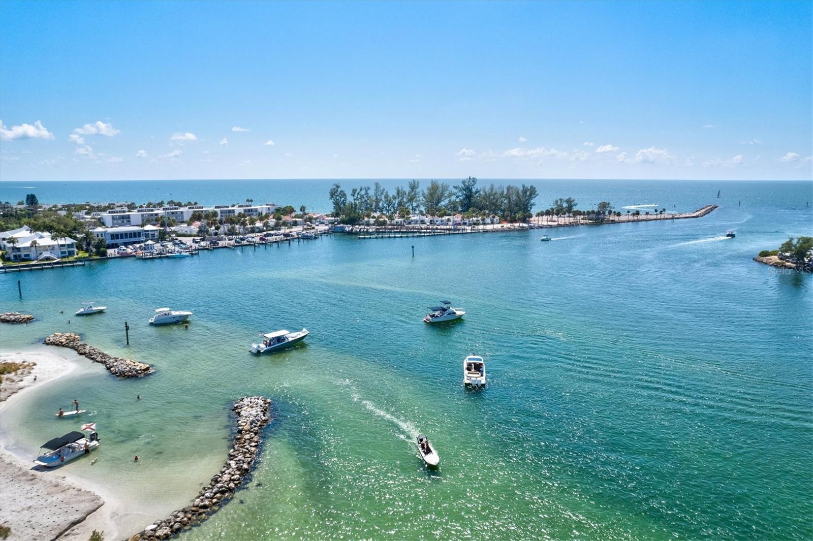 Image 80 of 90 For 918 Capri Isles Boulevard 205