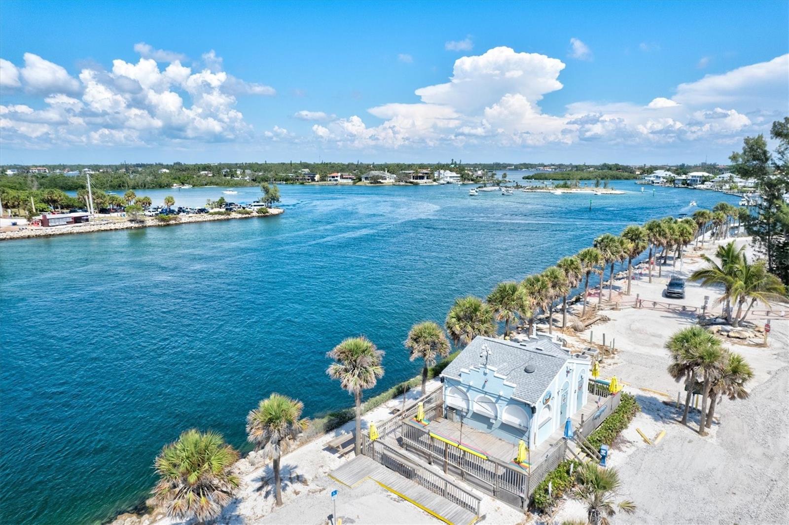 Image 86 of 90 For 918 Capri Isles Boulevard 205