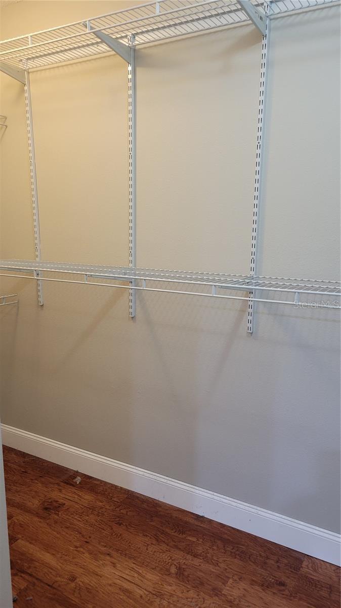 Image 13 of 25 For 5619 Colonial Oaks Boulevard