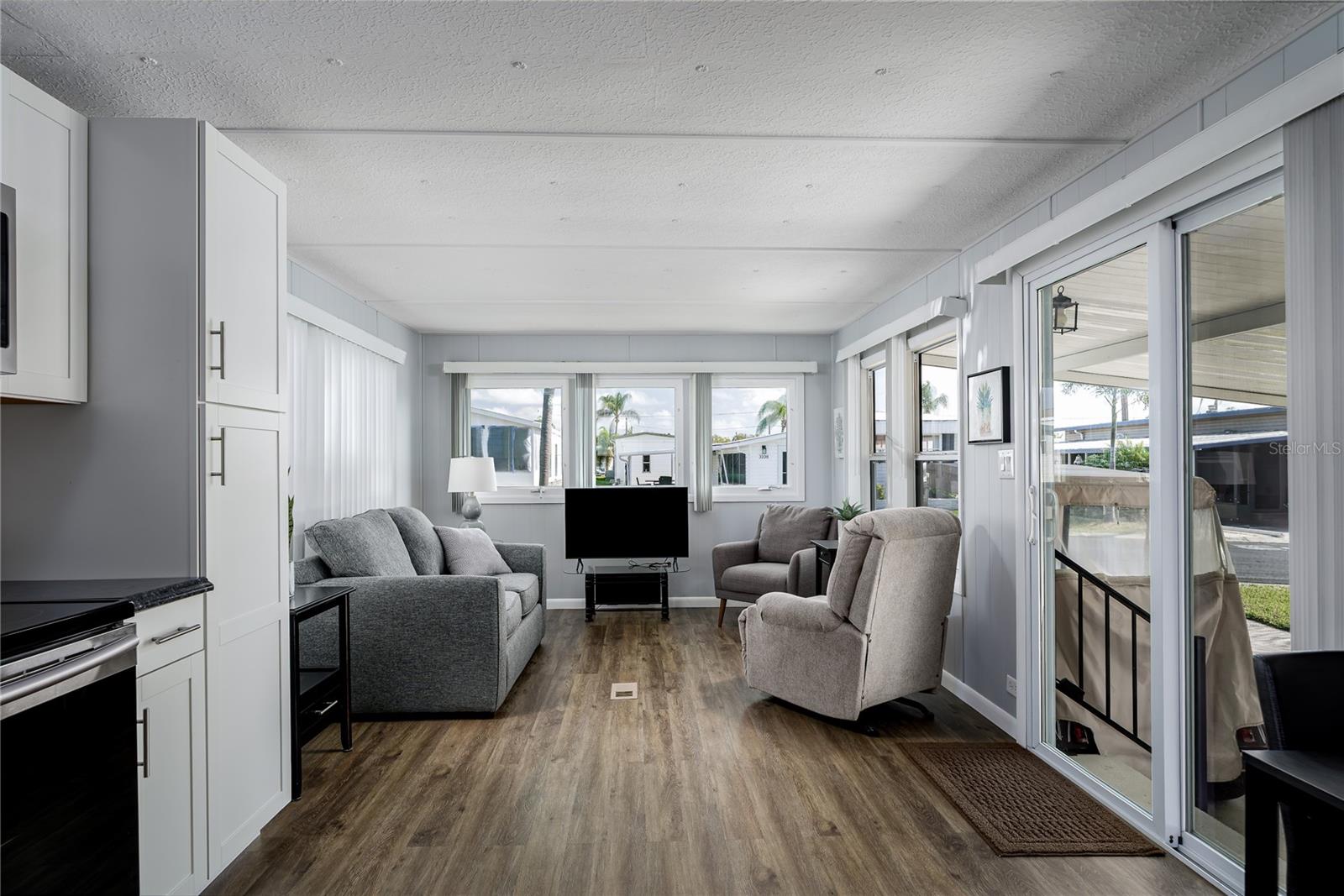 Image 3 of 17 For 3109 Cynthia Place