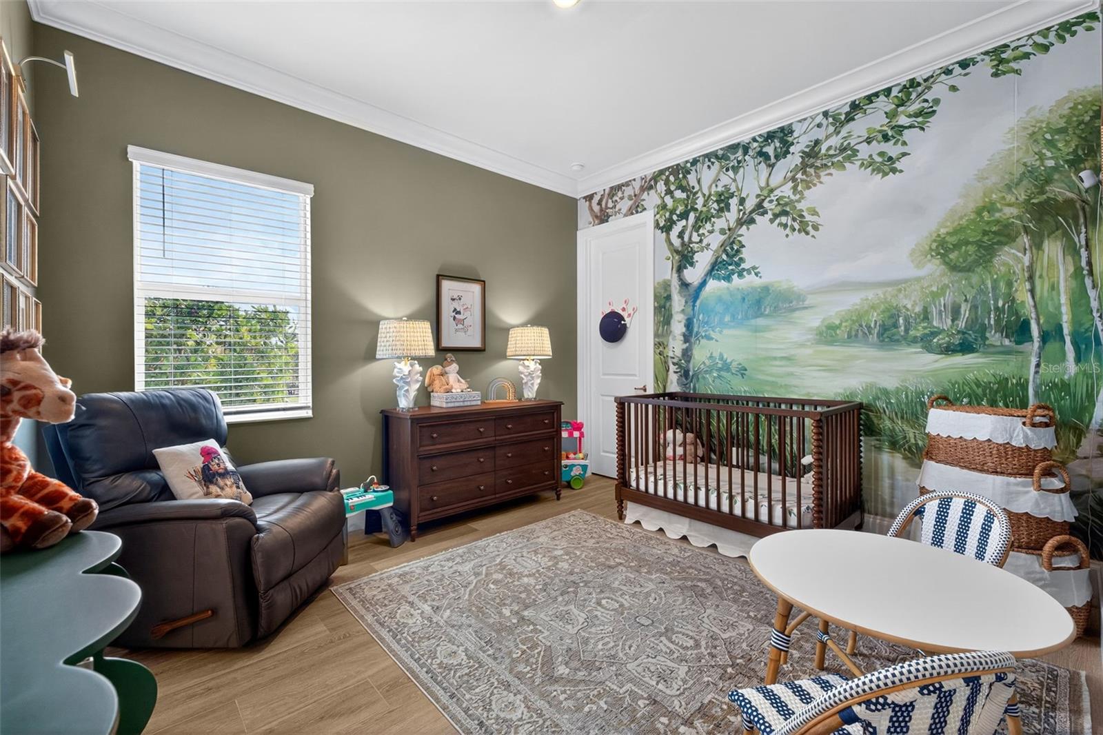 Image 34 of 51 For 17395 Blue Sapphire Drive