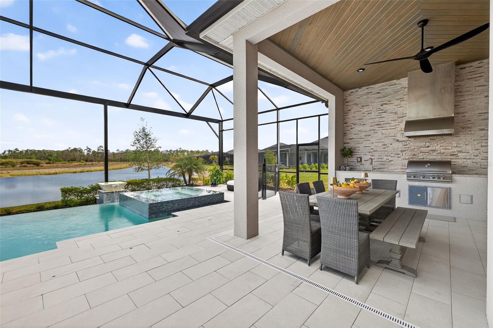 Image 40 of 51 For 17395 Blue Sapphire Drive