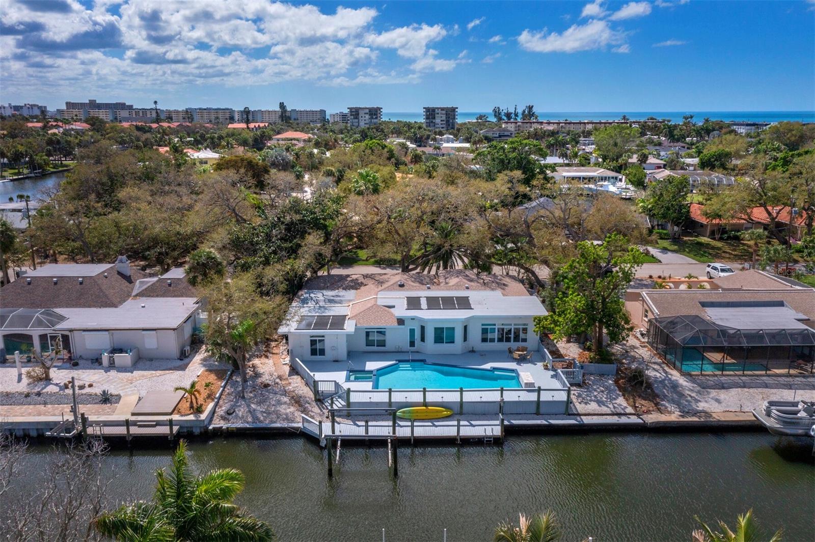 Image 2 of 53 For 951 Contento St.