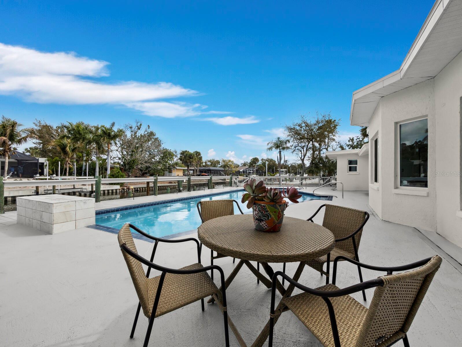 Image 34 of 53 For 951 Contento St.