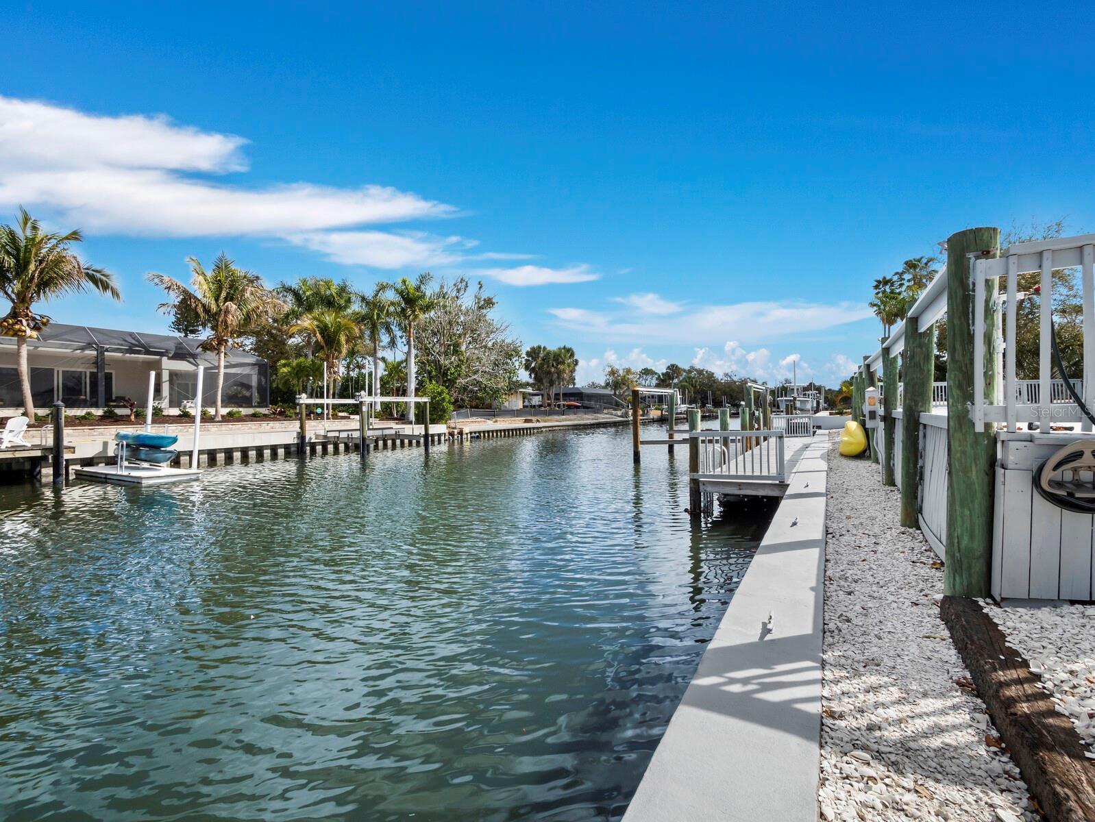 Image 36 of 53 For 951 Contento St.