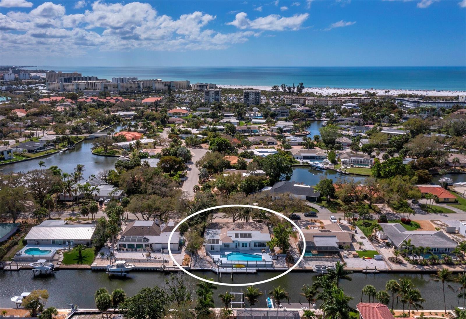 Image 40 of 53 For 951 Contento St.