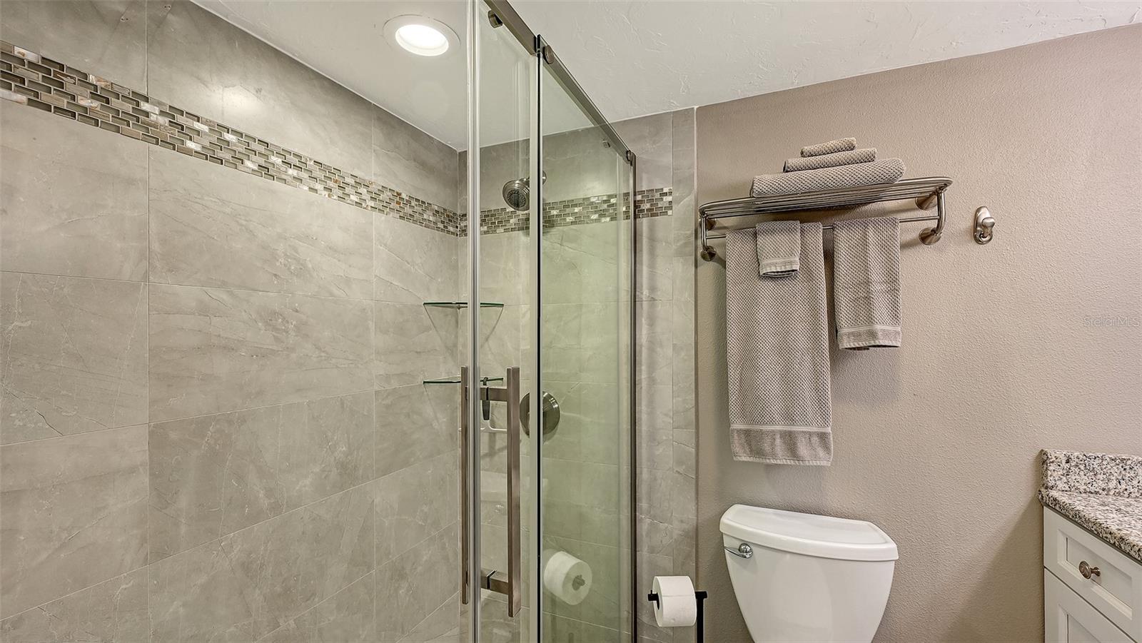 Image 19 of 35 For 1050 Peppertree Lane 116b