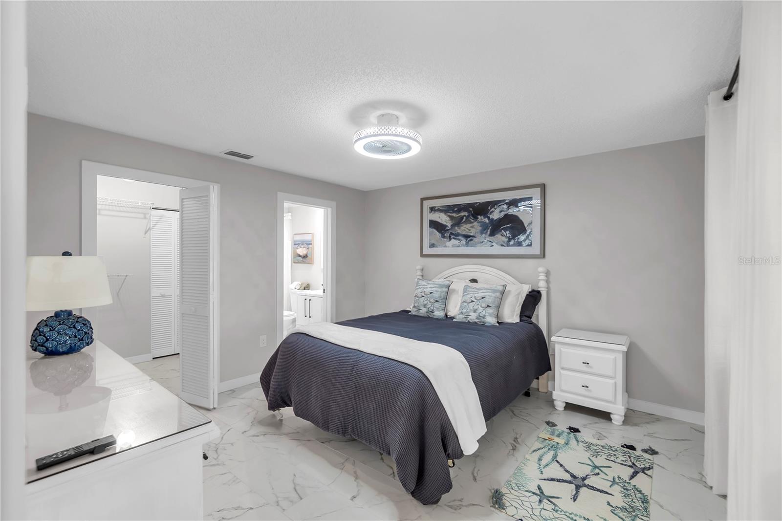 Image 19 of 31 For 6135 Heritage Lane 6135