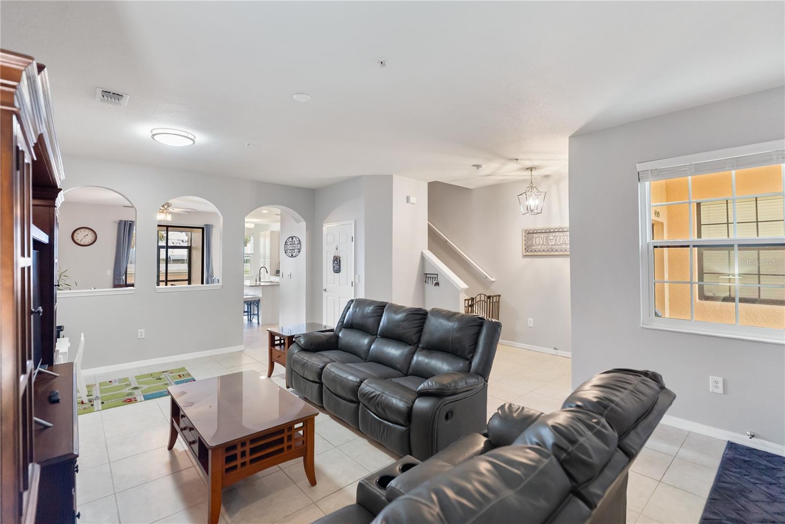 Image 7 of 36 For 4307 Via Piedra Circle 6-102